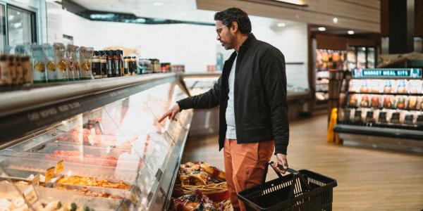 Hot foods  grocery shopping 